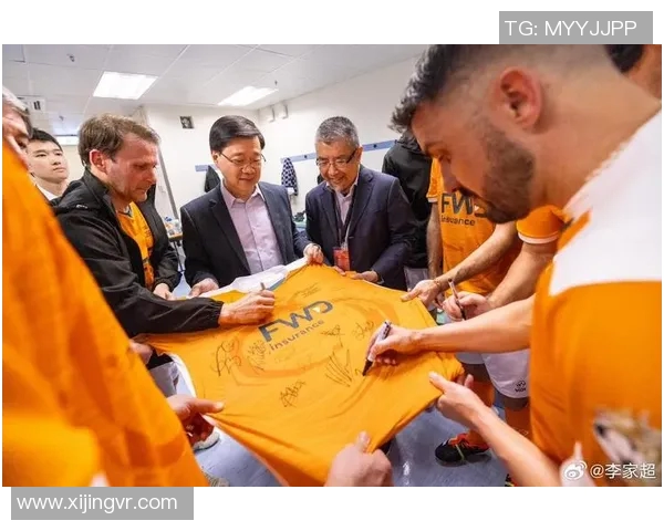 足球明星签字教学全攻略轻松学会明星签名技巧与风格展示